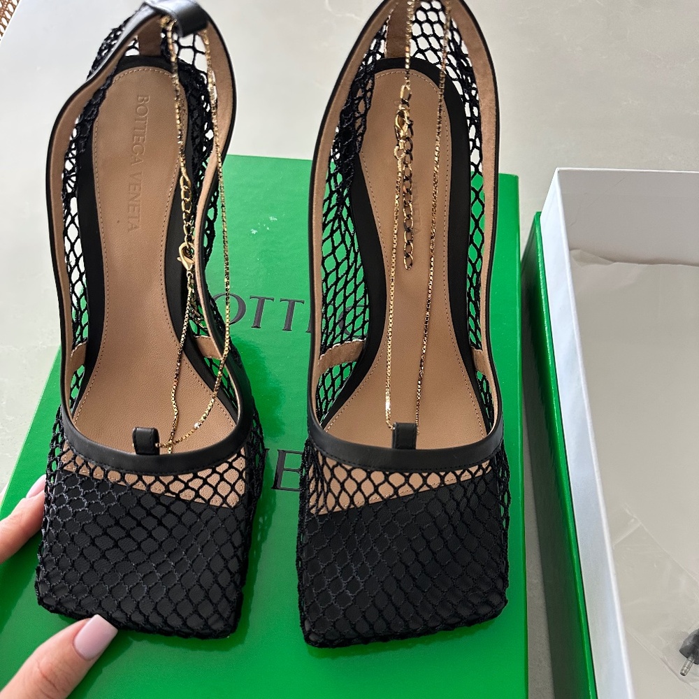 BNIB Bottega Veneta Stretch Pump – Size 38 / US 8 – Retail $1300